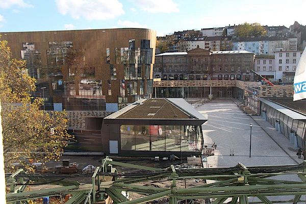 Blick Richtung Hauptbahnhof aus unserer Praxis